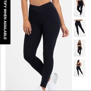 Lici Fit Midnight Cheetah V-Cut Scrunch Leggings